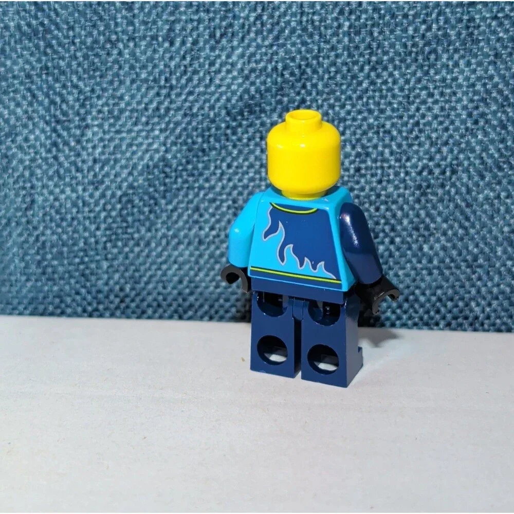 LEGO City Monster Truck Driver Minifigure cty1760 Flame Racing Jacket Loose